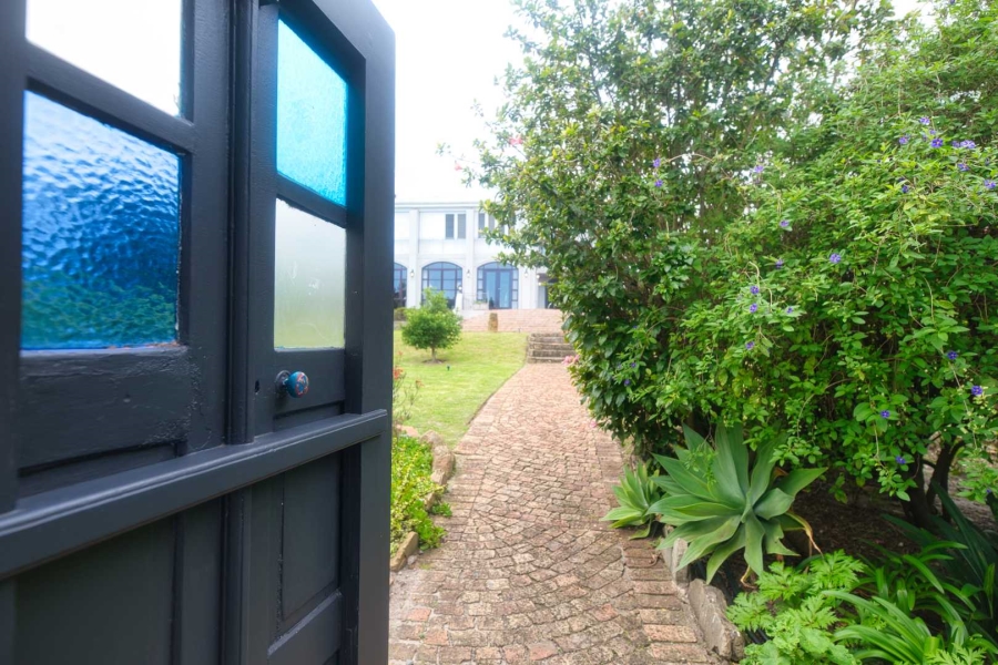 7 Bedroom Property for Sale in Voelklip Western Cape